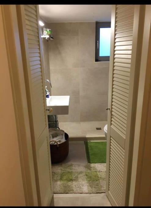 Nikaia Metro House Apartment Piraeus Luaran gambar
